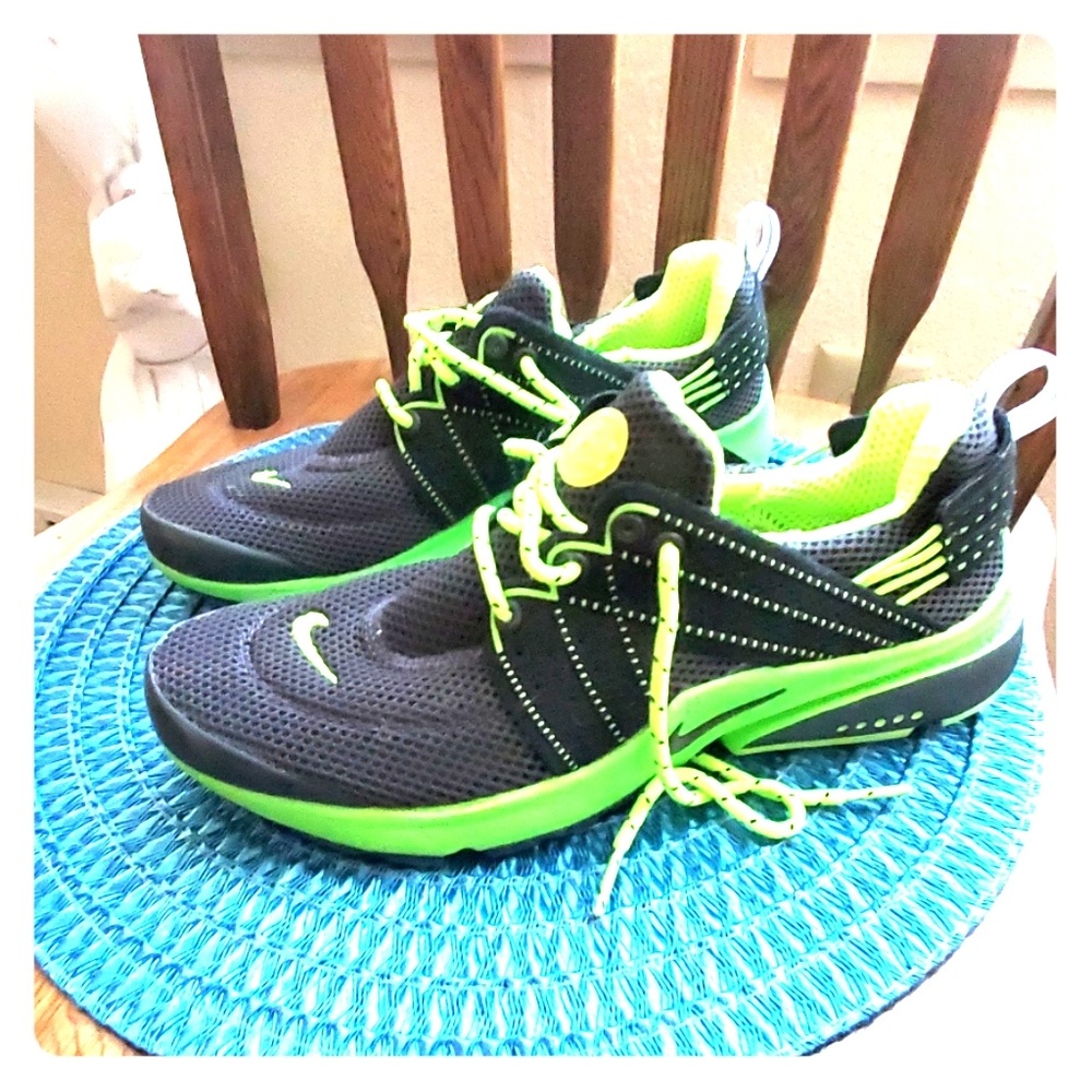 Woman's Running Shoes